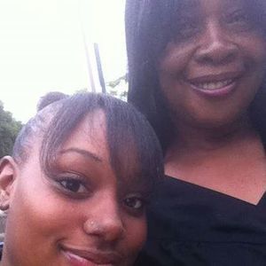 Meet your Posher, Cynthia